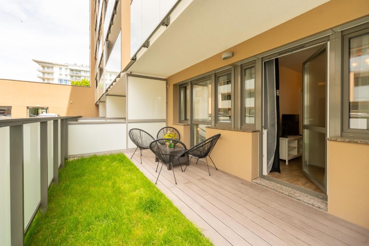 Lily Apartment Kołobrzeg Exterior foto